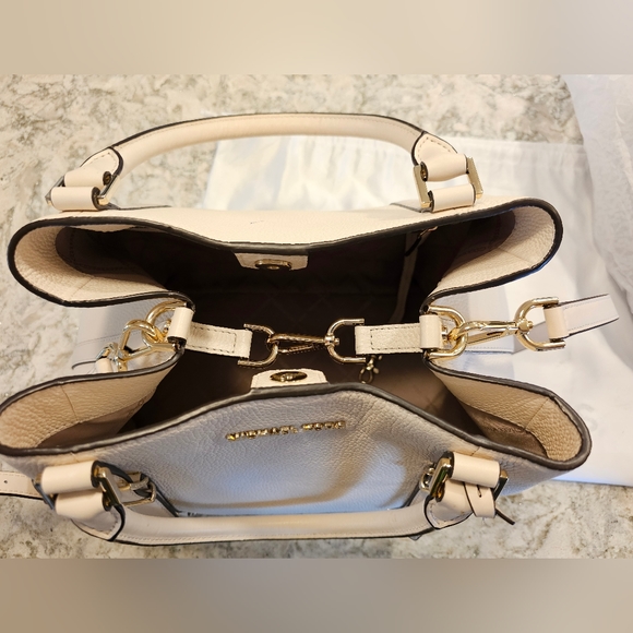 Michael Kors Bedford Legacy leather large grab tote - Picture 5 of 11